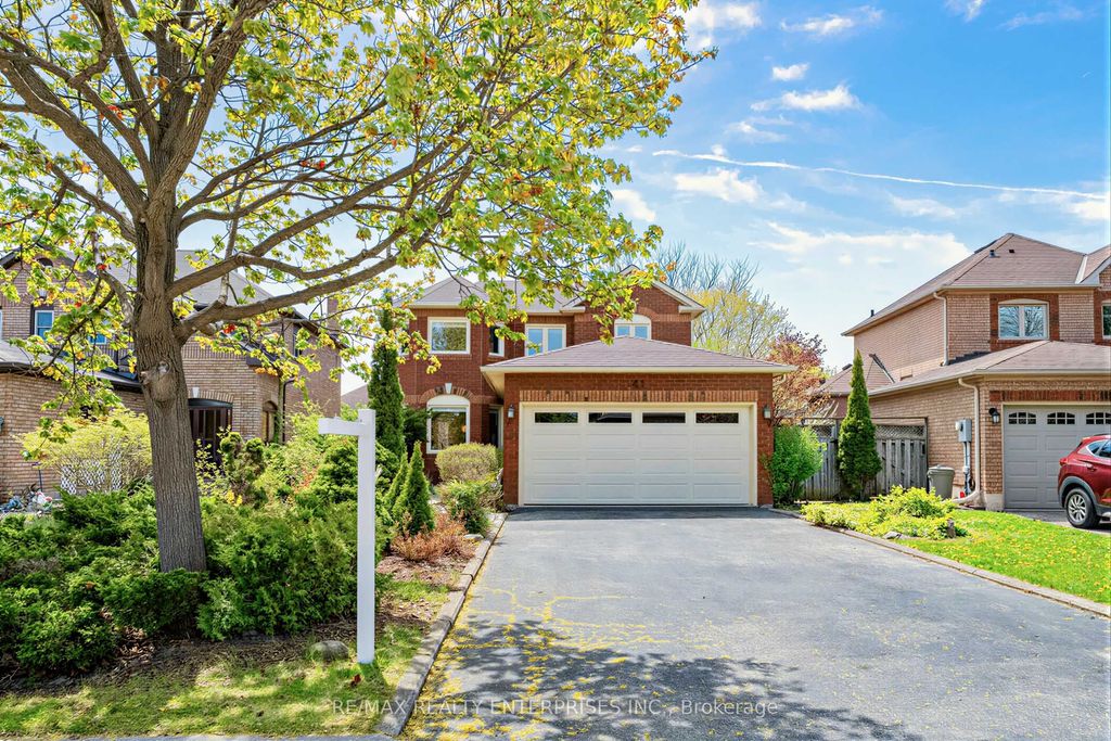 Photo of 41 Killaloe Crescent, Halton Hills, ON L7G 5N2 (MLS # W13122572)