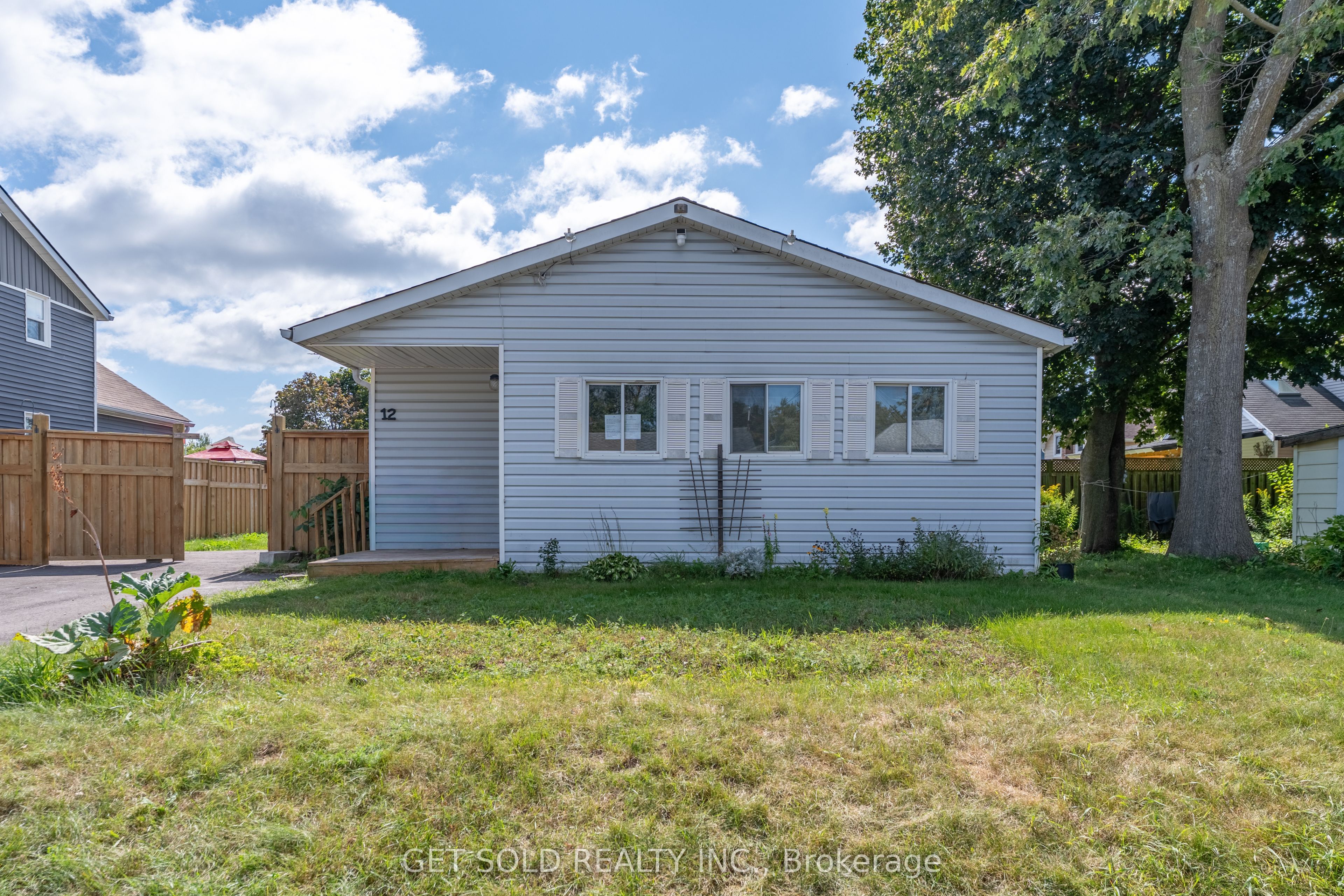 12 Vimy Street