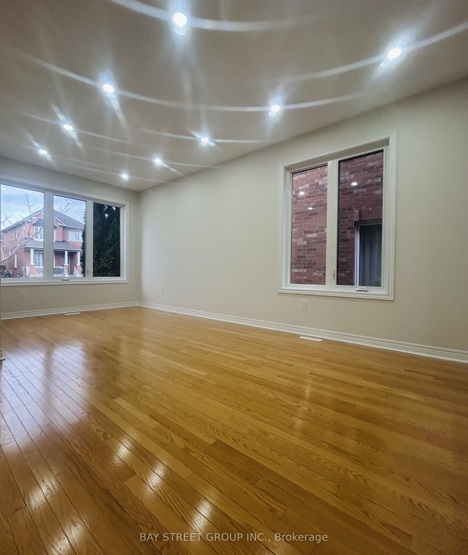 59 Tidewater Street S