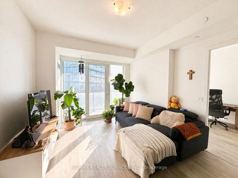 4675 Metcalfe Avenue 1706 Mississauga ON L5M 0Z8