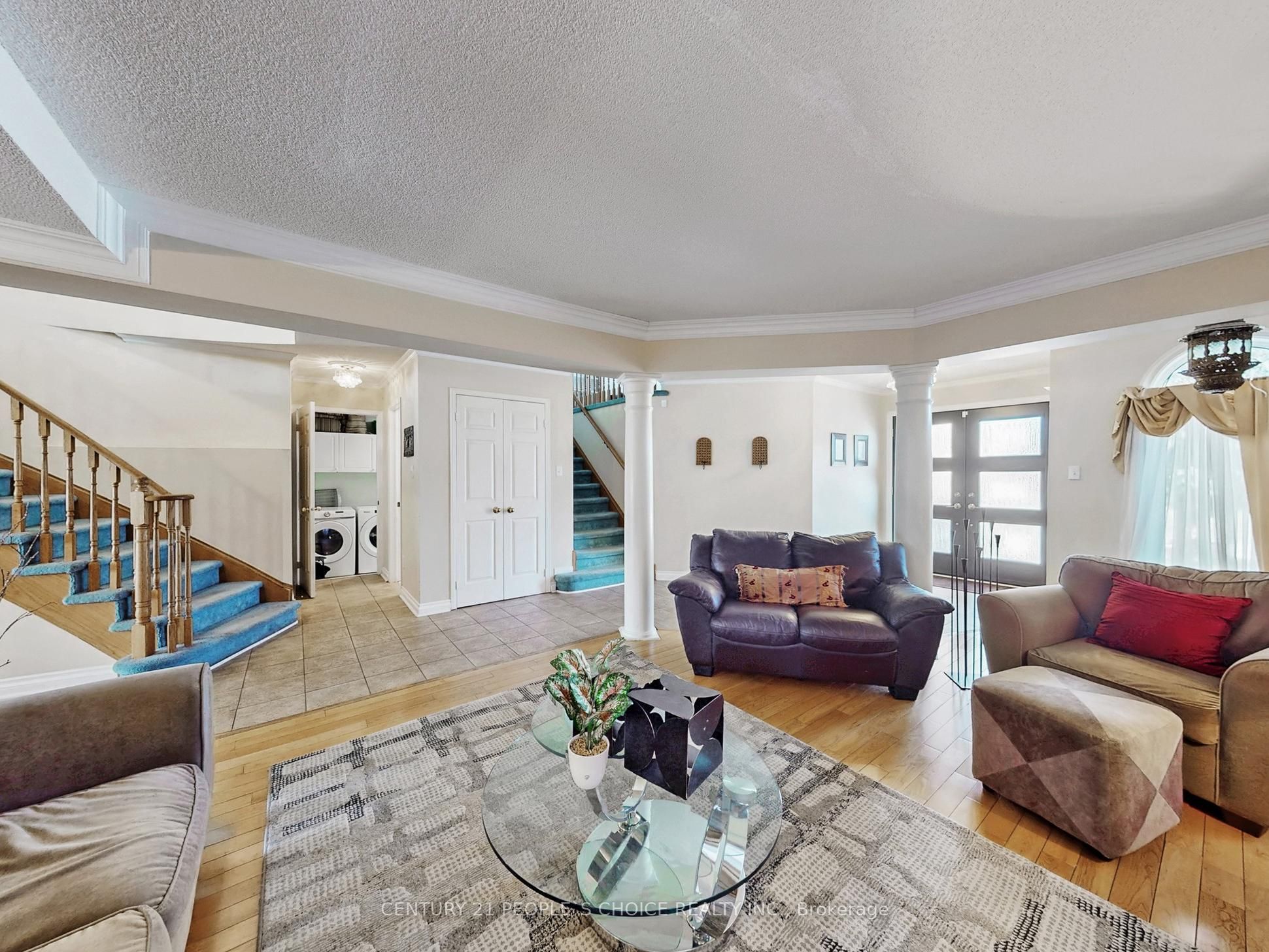 5591 Loonlake Avenue