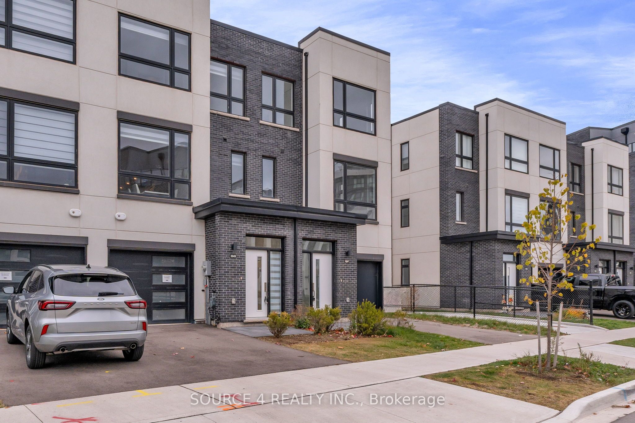 3049 Trailside Drive