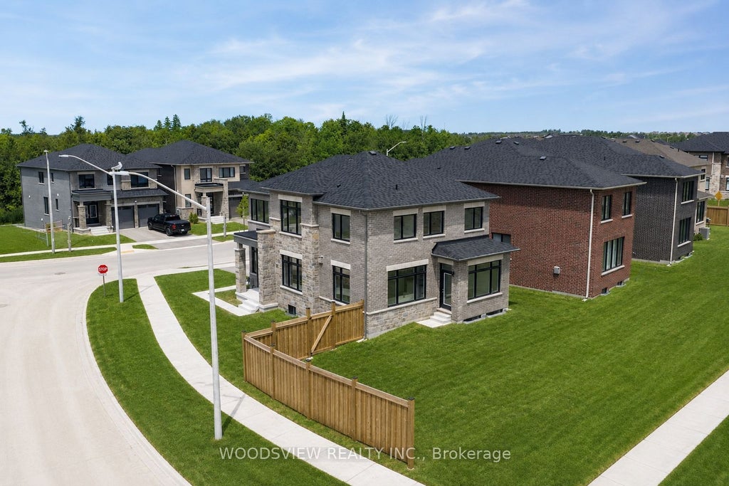 Photo of 91 Thicketwood Avenue, Barrie, ON L9J 0W8 (MLS # S13529548)