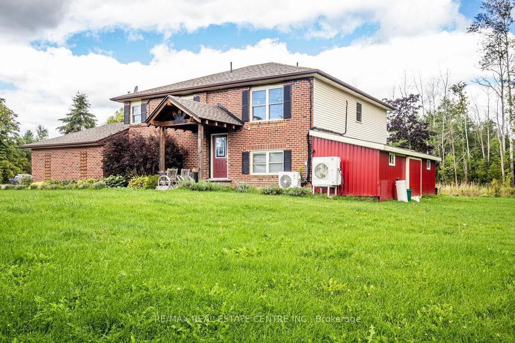 Photo of 9438 Wellington Rd 42 Road, Erin, ON N0B 1H0 (MLS # X13017874)