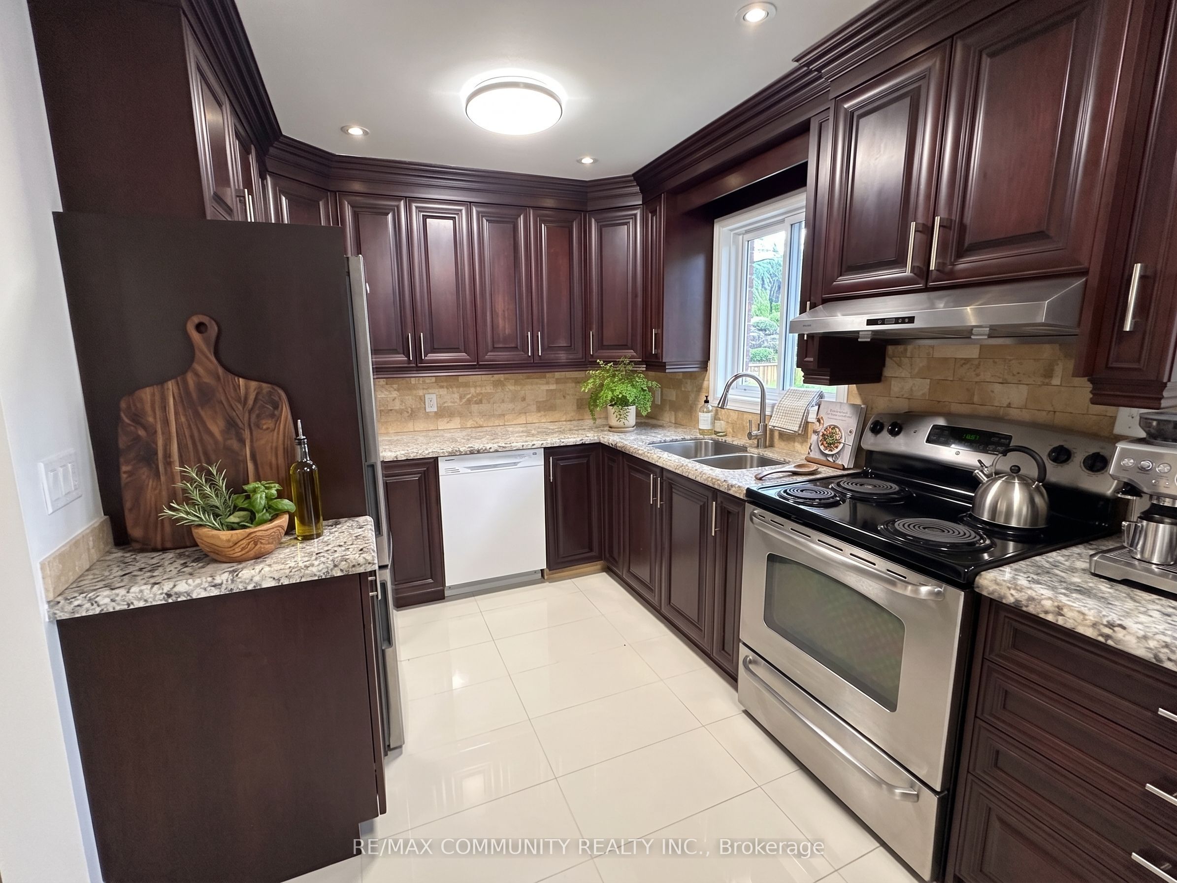 4198 Powderhorn Crescent
