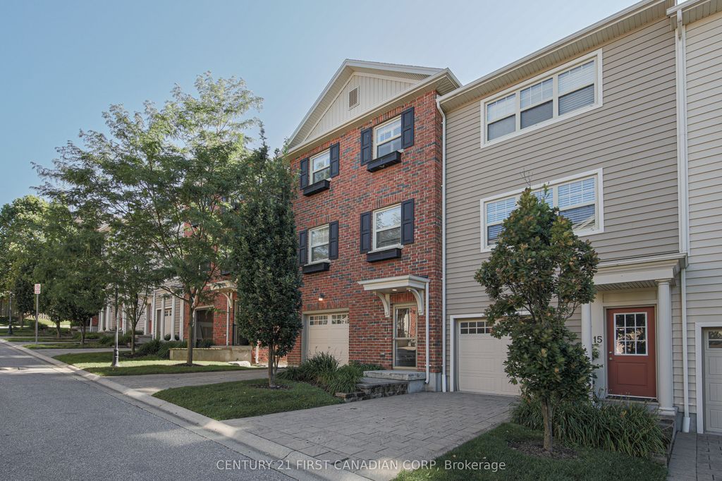 Photo of 1850 Beaverbrook Avenue #11, London North, ON N6H 0G7 (MLS # X12589016)