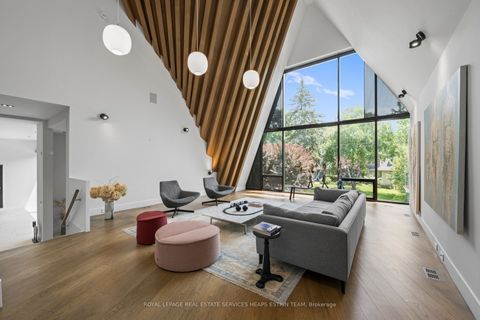108 Stratford Crescent Toronto ON M4N 1C6