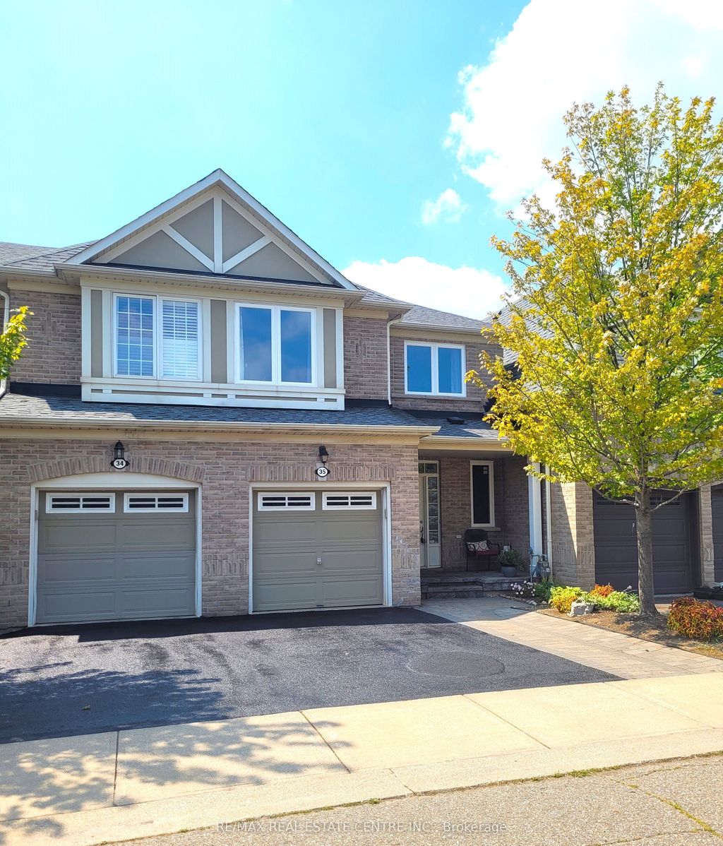 Photo of 2295 Rochester Circle #35, Oakville, ON L6M 5C8 (MLS # W12583598)
