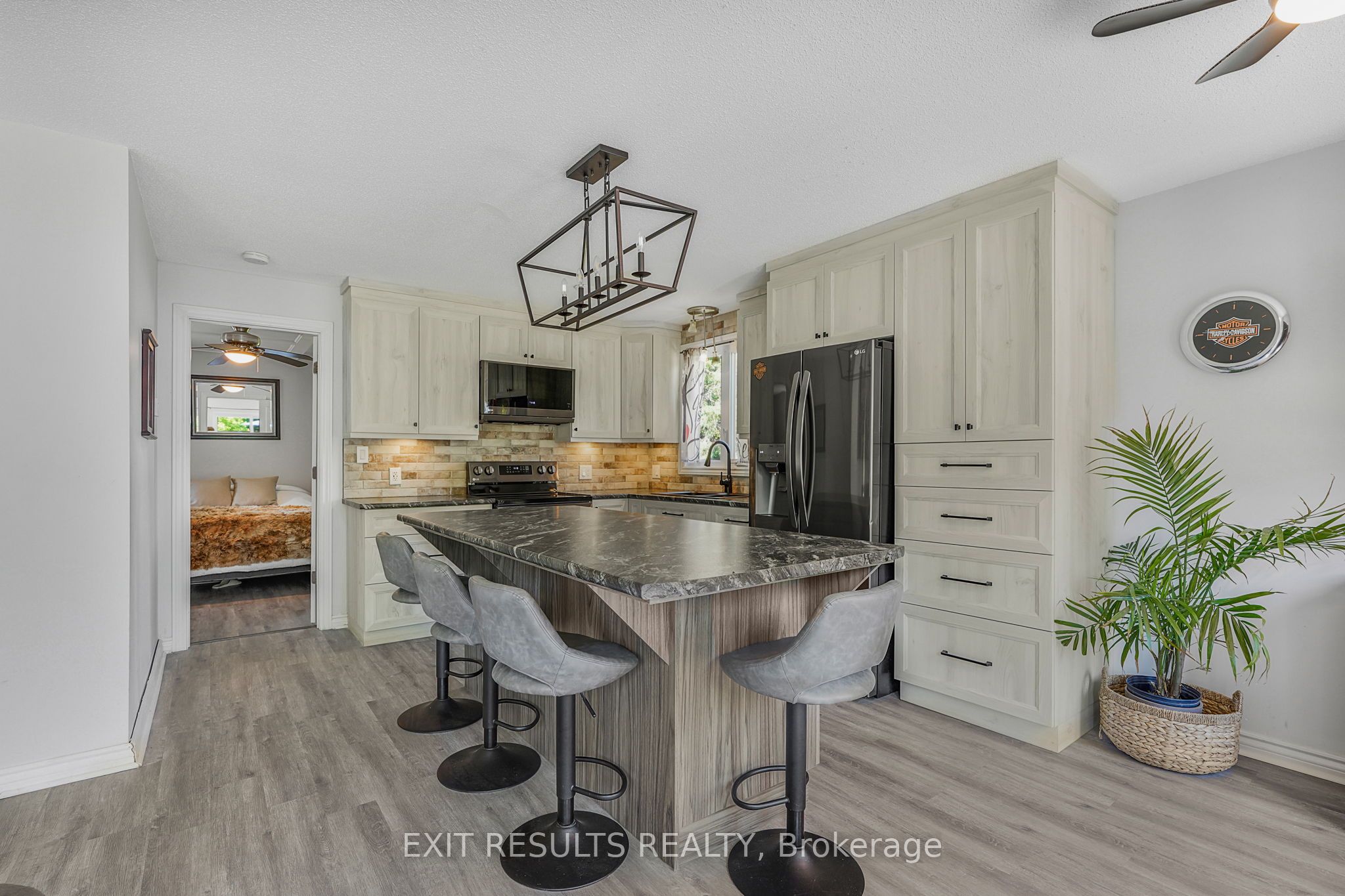 8 Beaver Lane - Photo 4
