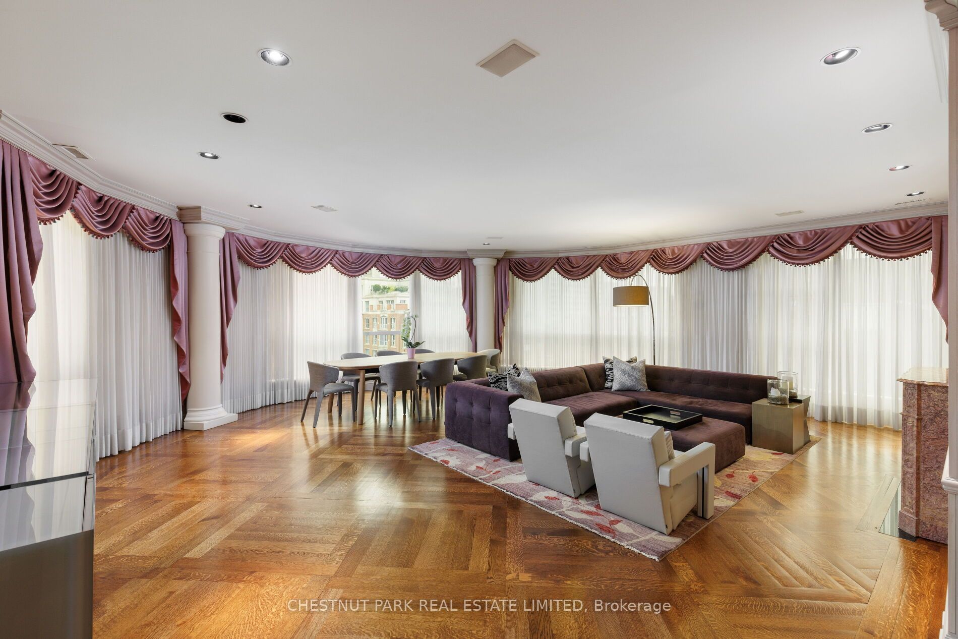 77 Avenue Road 612
