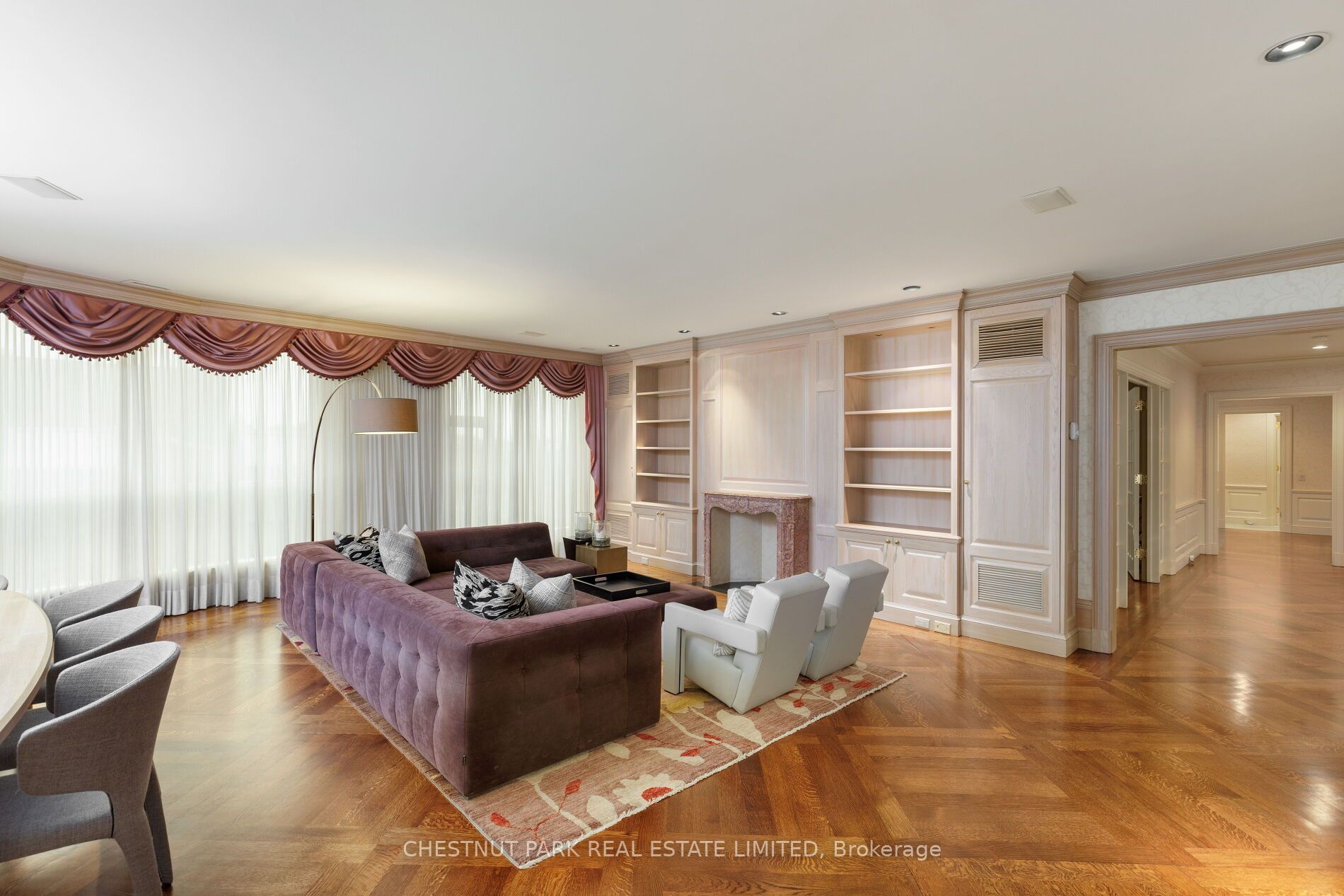 77 Avenue Road 612