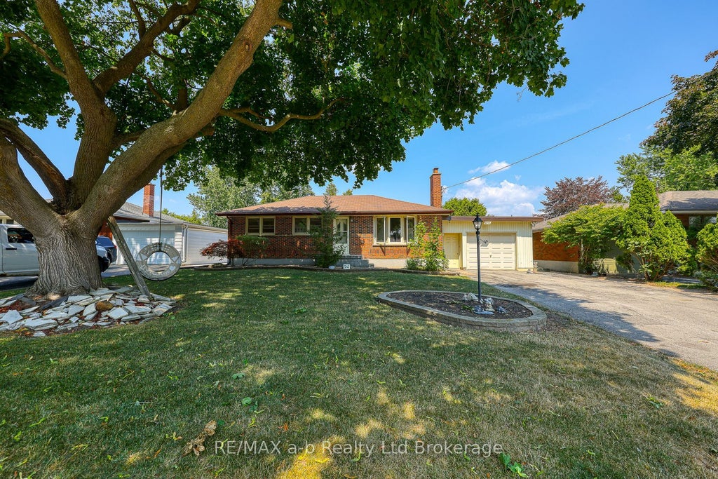 Photo of 6752 Beattie Street, London South, ON N6P 1A7 (MLS # X13630292)