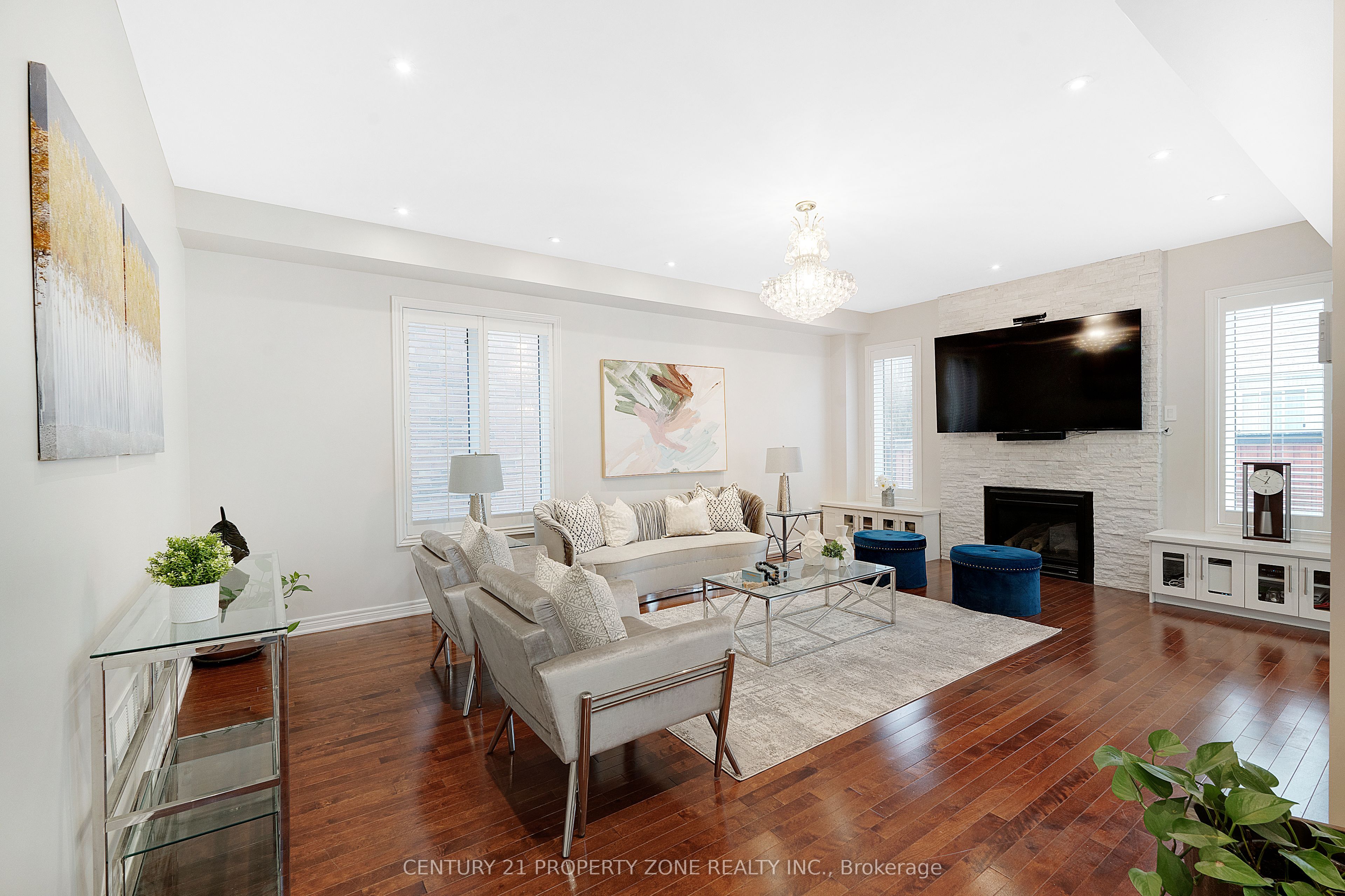 19 Bellcrest Road