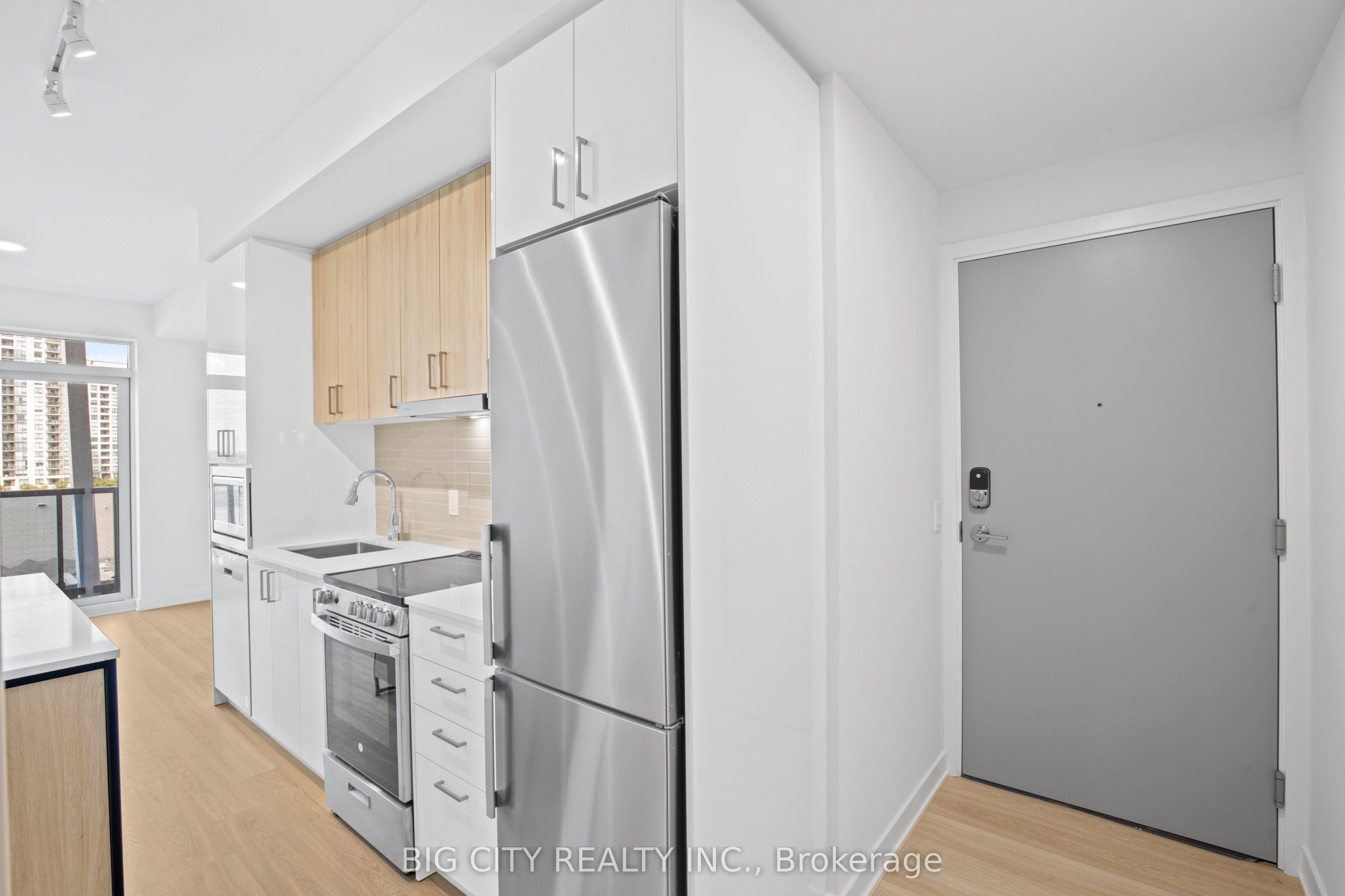 30 Upper Mall Way 317A