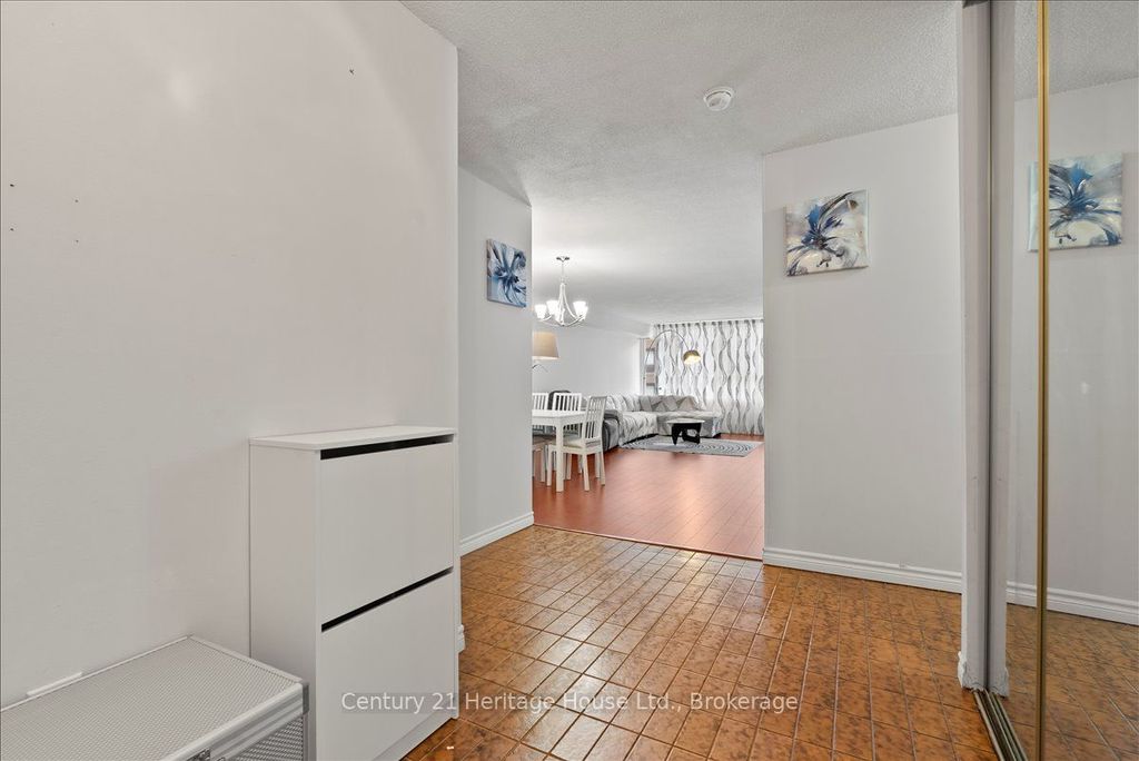 Photo of 45 Carlton Street #609, Toronto, ON M5B 2H9 (MLS # C12583690)