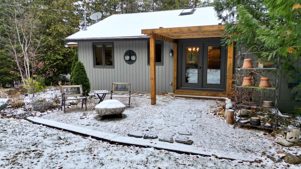 Photo of 54 Carter Road, Northern Bruce Peninsula, ON N0H 1W0 (MLS # X12592802)