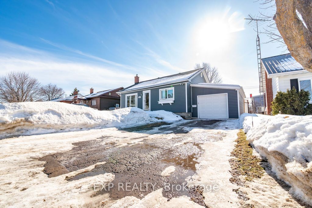 Photo of 478 New Street, Renfrew, ON K7V 1G8 (MLS # X12916476)