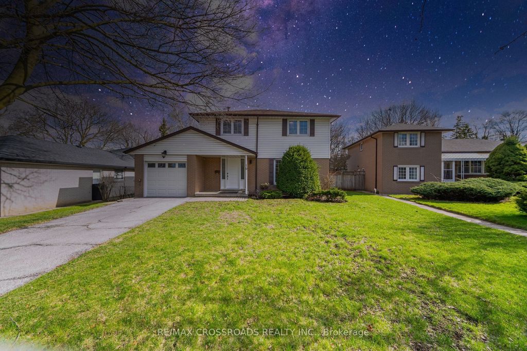 Photo of 19 Portico Drive, Toronto, ON M1G 3R4 (MLS # E13033614)