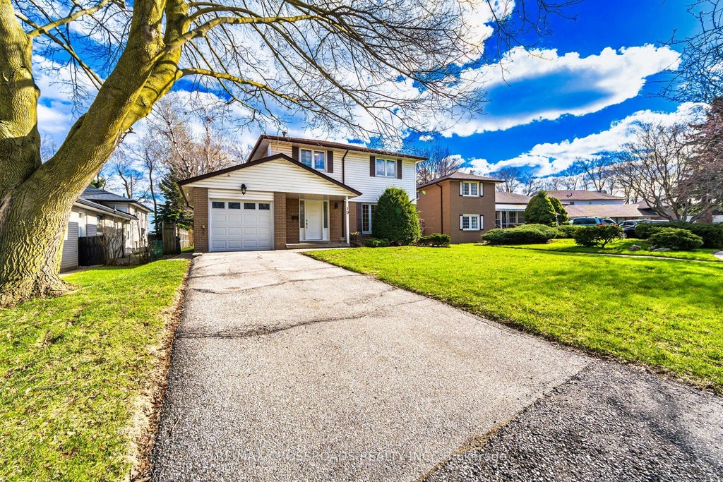 Photo of 19 Portico Drive, Toronto, ON M1G 3R4 (MLS # E13033614)