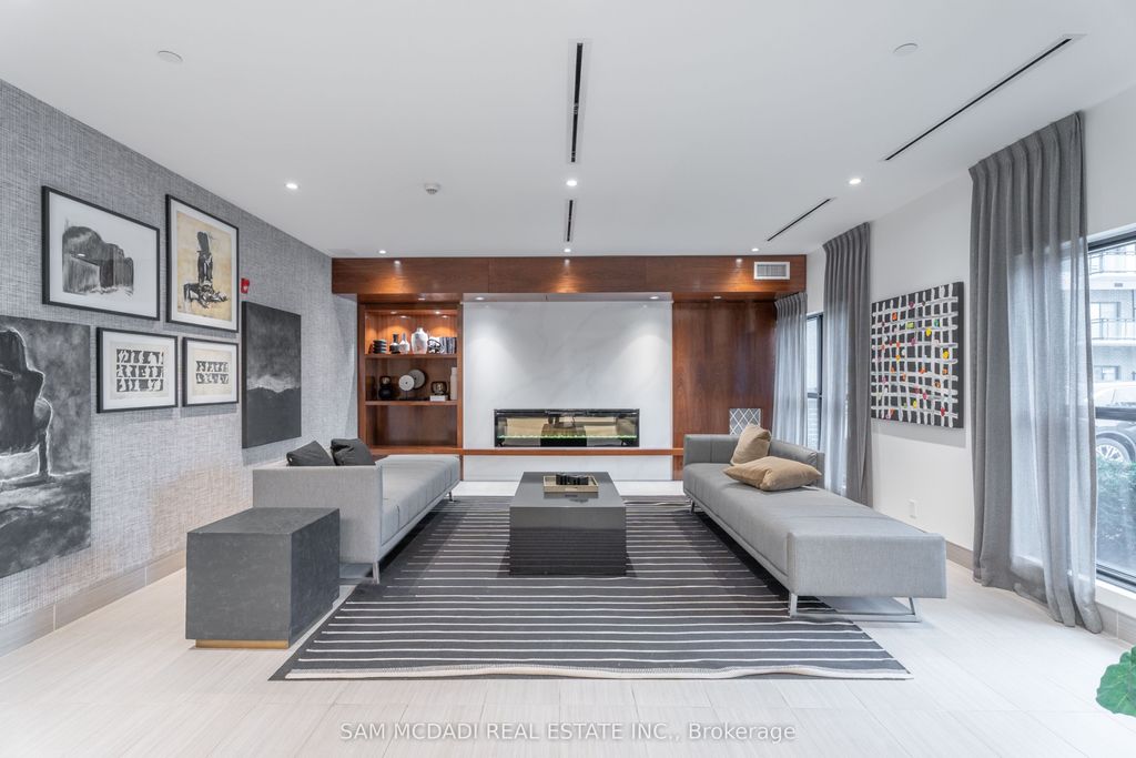 Photo of 102 Grovewood Common #529, Oakville, ON L6H 0X2 (MLS # W12701776)