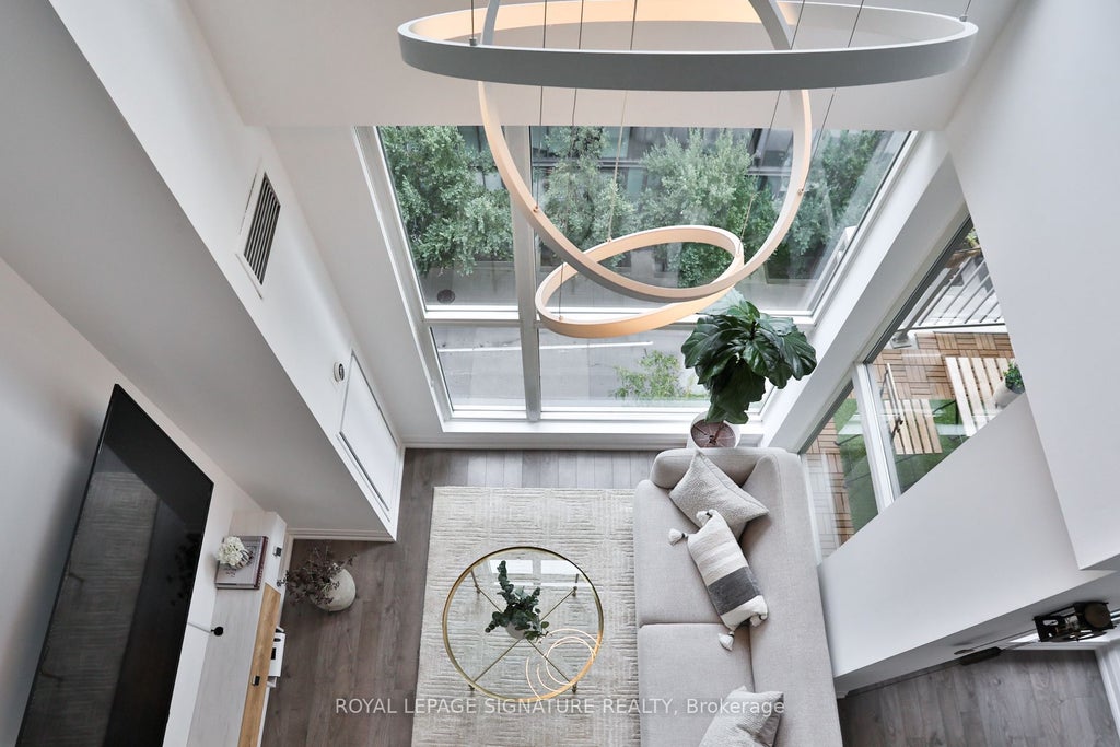 Photo of 18 Merton Street #703, Toronto, ON M4S 3G9 (MLS # C13862840)