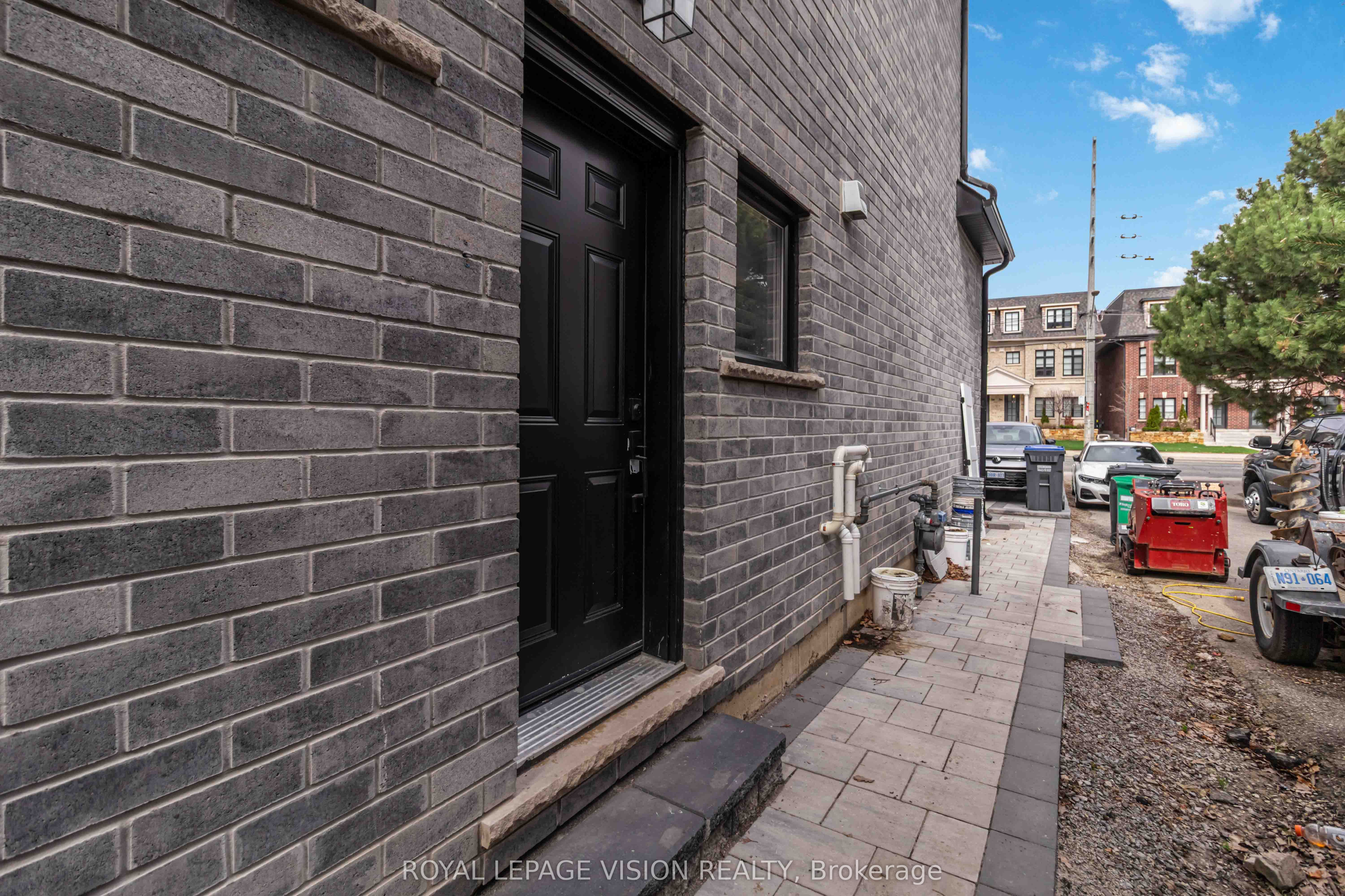 77 Thomas Street Lower