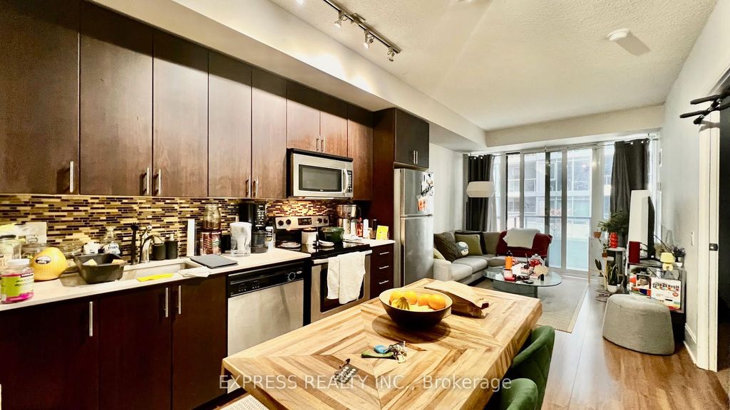 Photo of 560 Front Street W #409, Toronto, ON M5V 1C1 (MLS # C12559072)