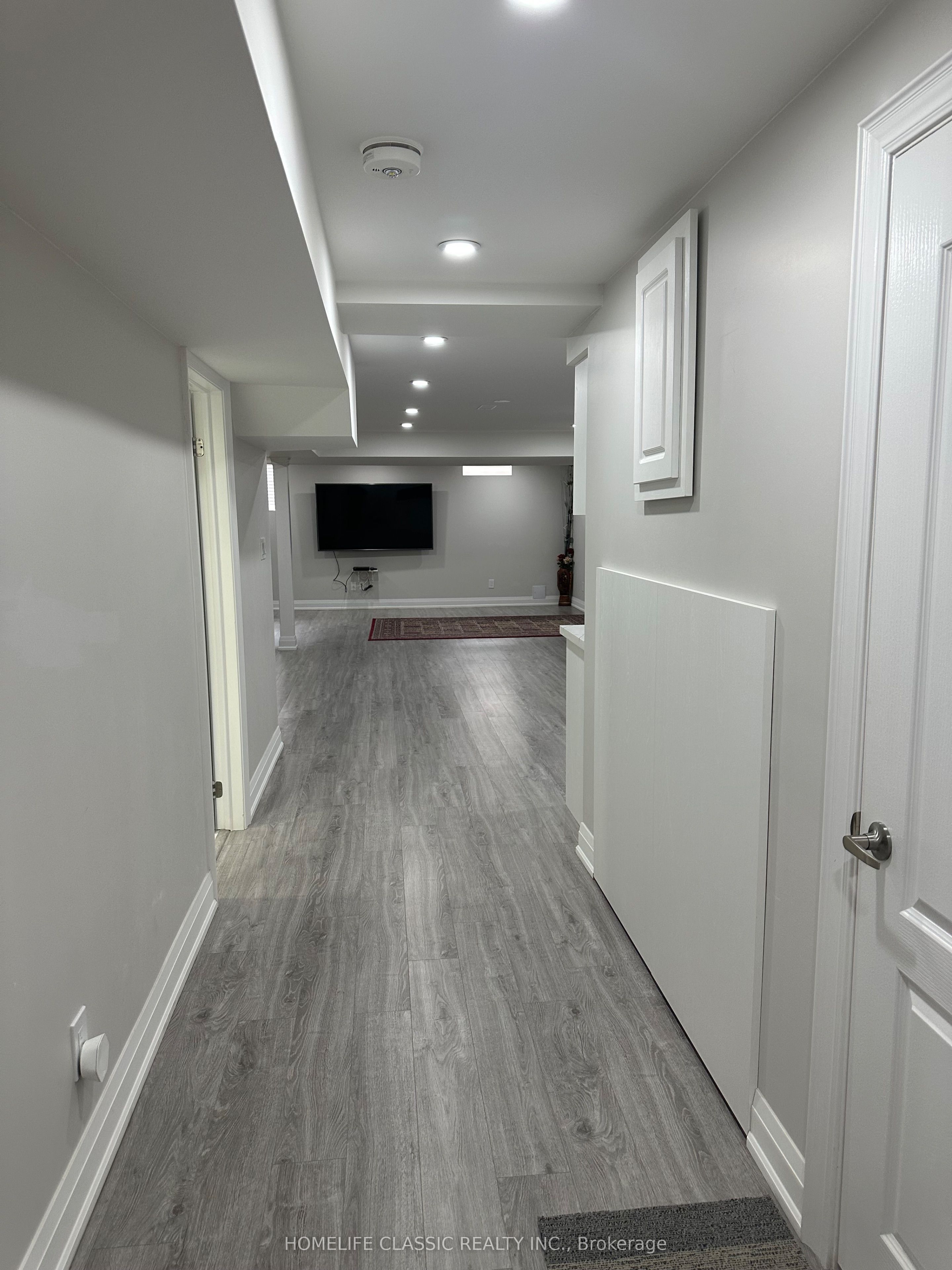 658 Grand Trunk Avenue BSMNT