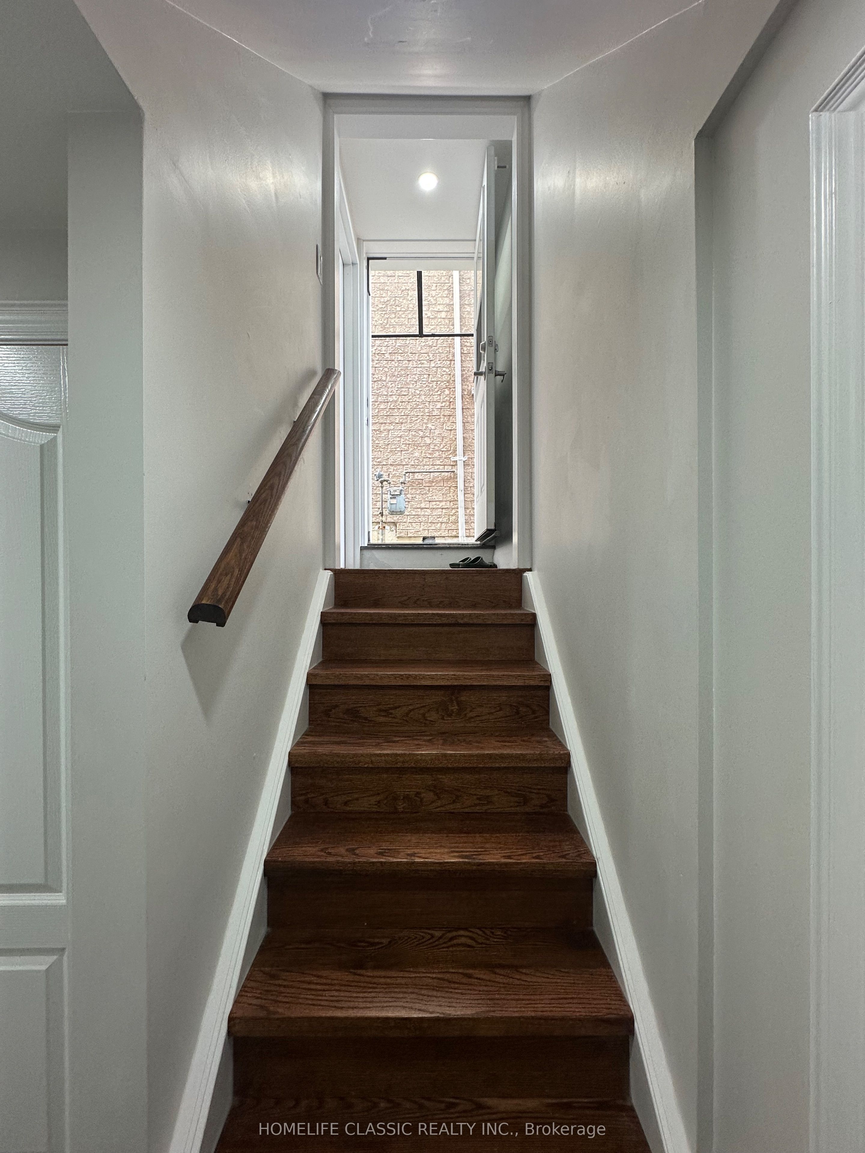 658 Grand Trunk Avenue BSMNT