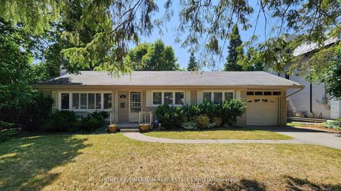 386 Kerrybrook Drive Richmond Hill ON L4C 3R1