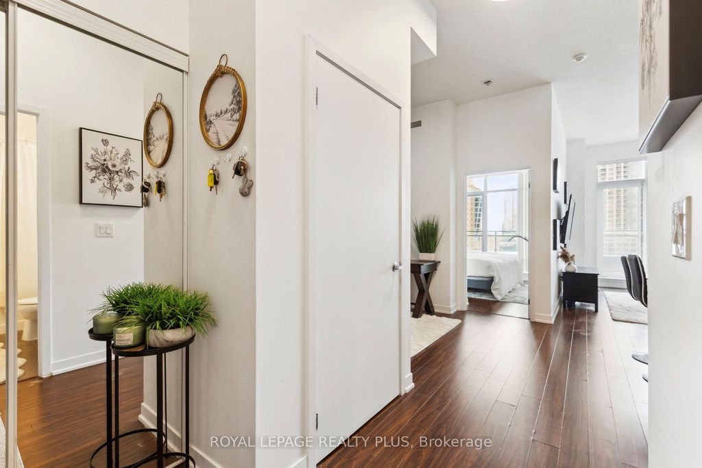 Photo of 365 Prince Of Wales Drive #603, Mississauga, ON L5B 0G6 (MLS # W12751378)