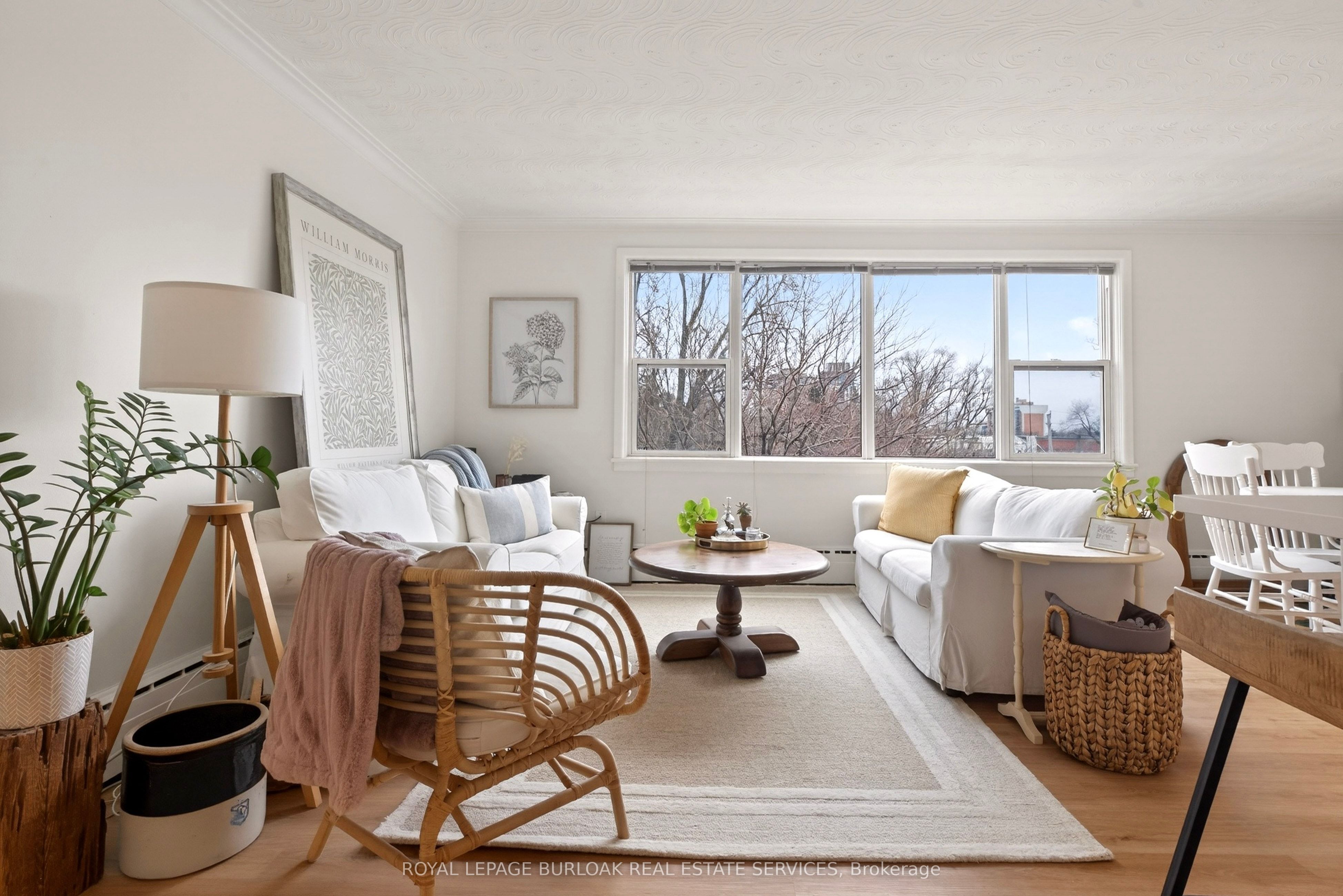 2054 Courtland Drive 405