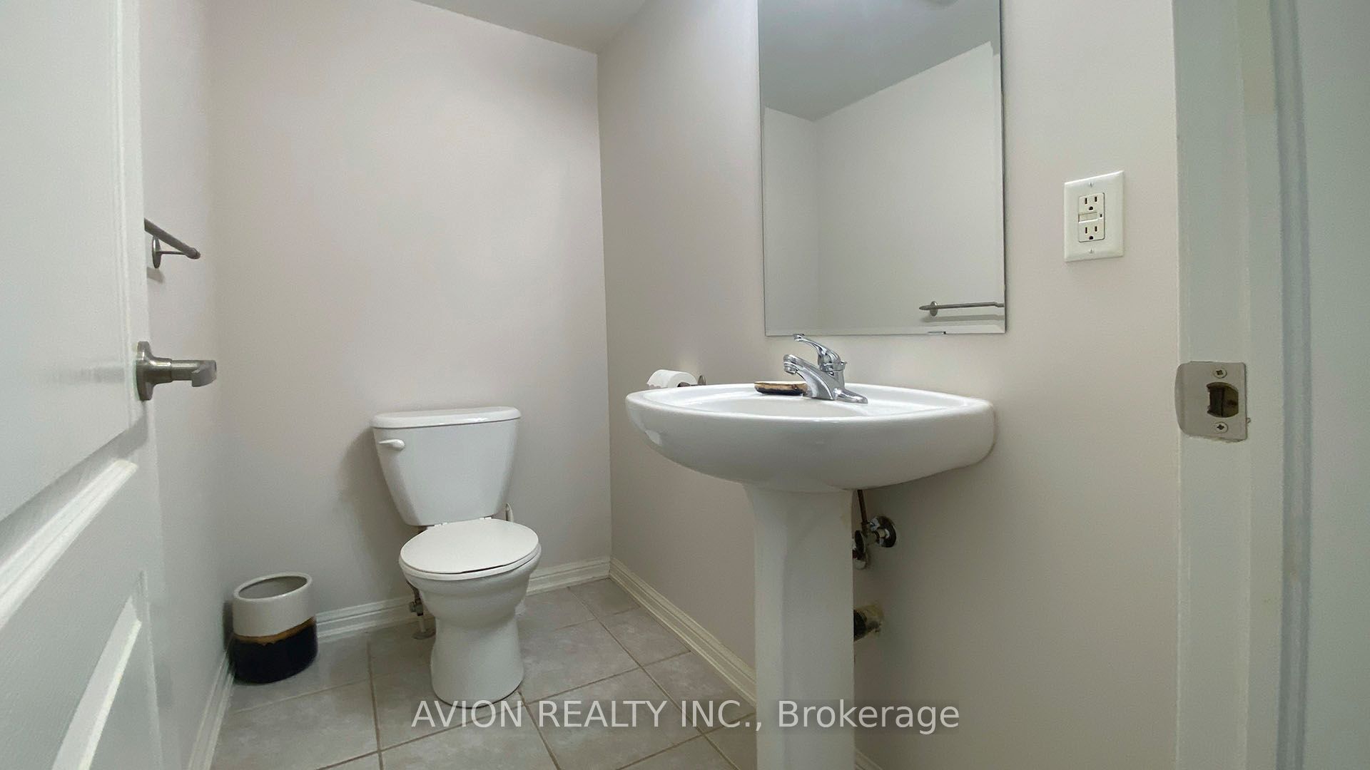 2614 Dashwood Drive 47