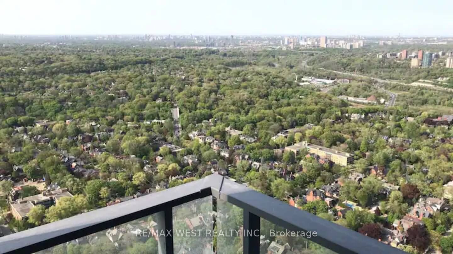 395 Bloor Street E 5006