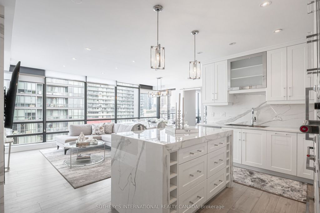 Photo of 438 King Street W #1901, Toronto, ON M5V 1L4 (MLS # C12337714)