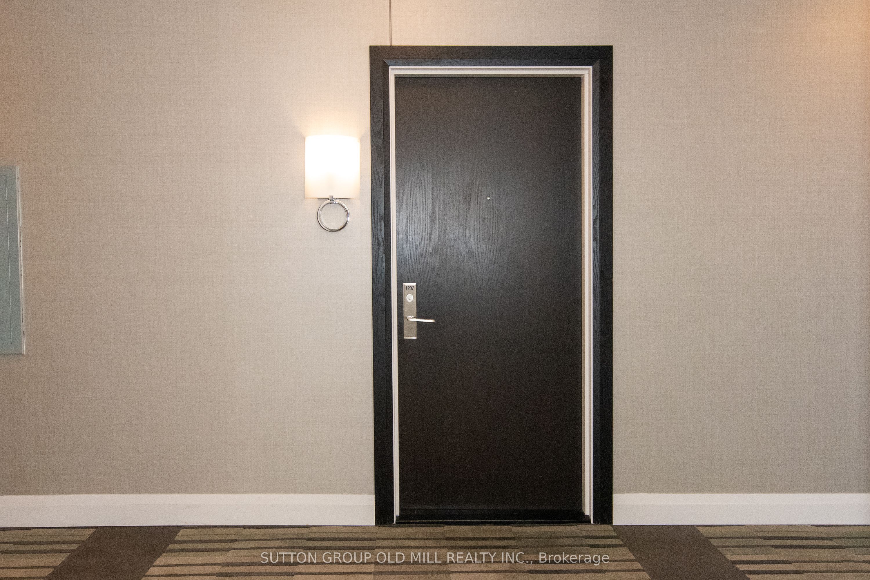 35 Fontenay Court 1207