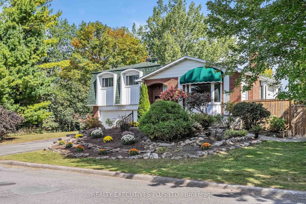 Photo of 1533 Payette Drive, Orleans - Cumberland and Area, ON K1E 1S8 (MLS # X13814330)