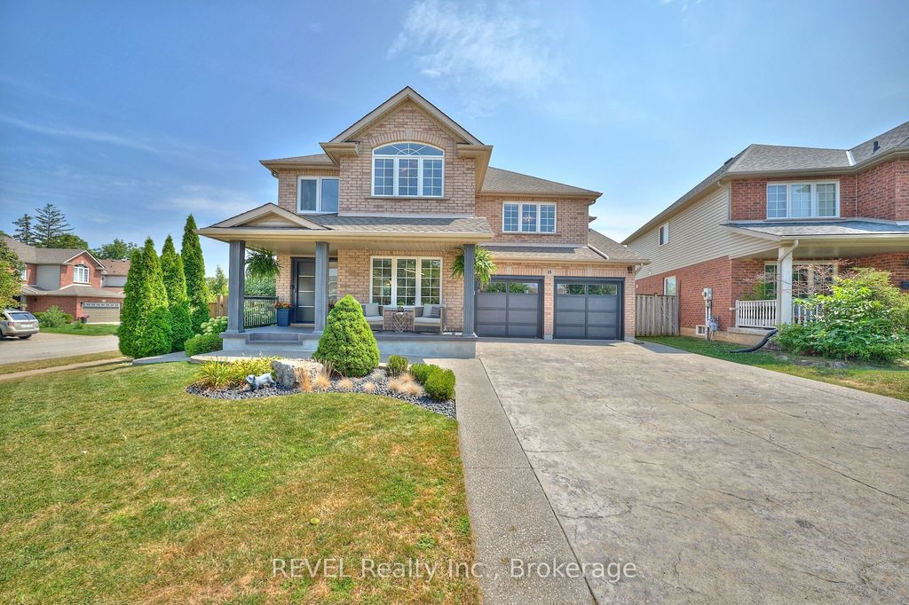 Photo of 15 Fosh Court, St. Catharines, ON L2S 4A9 (MLS # X12742396)