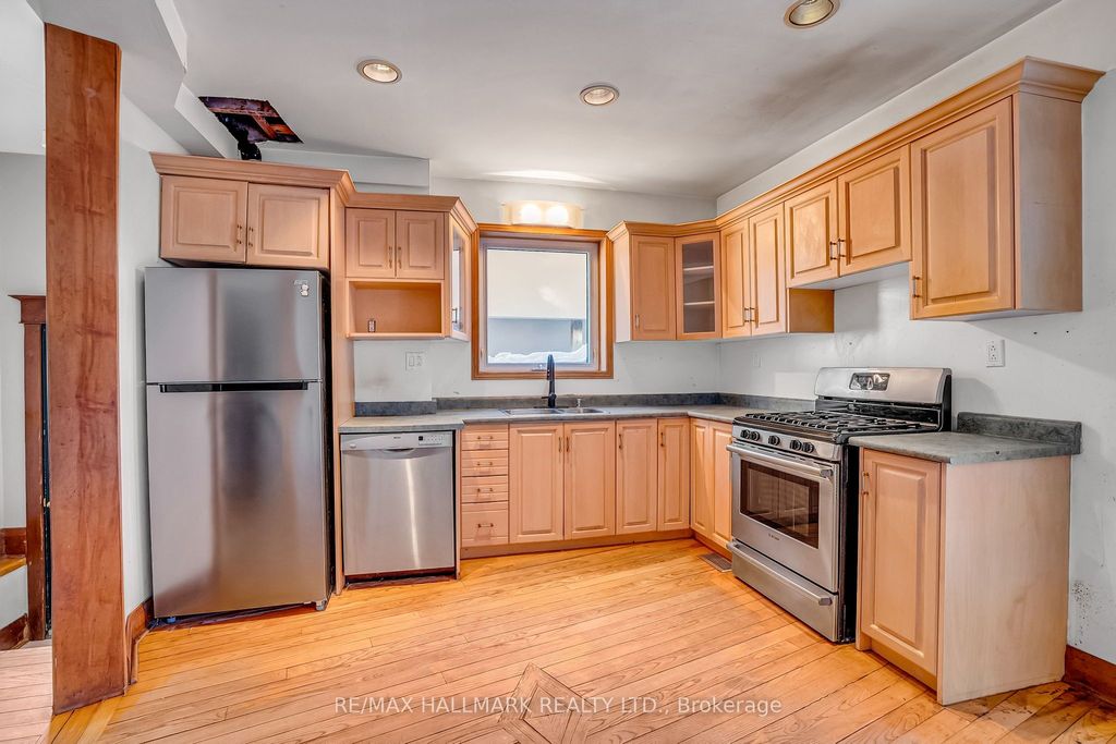 Photo of 4 Meadow Avenue, Toronto, ON M1N 1V6 (MLS # E12751852)