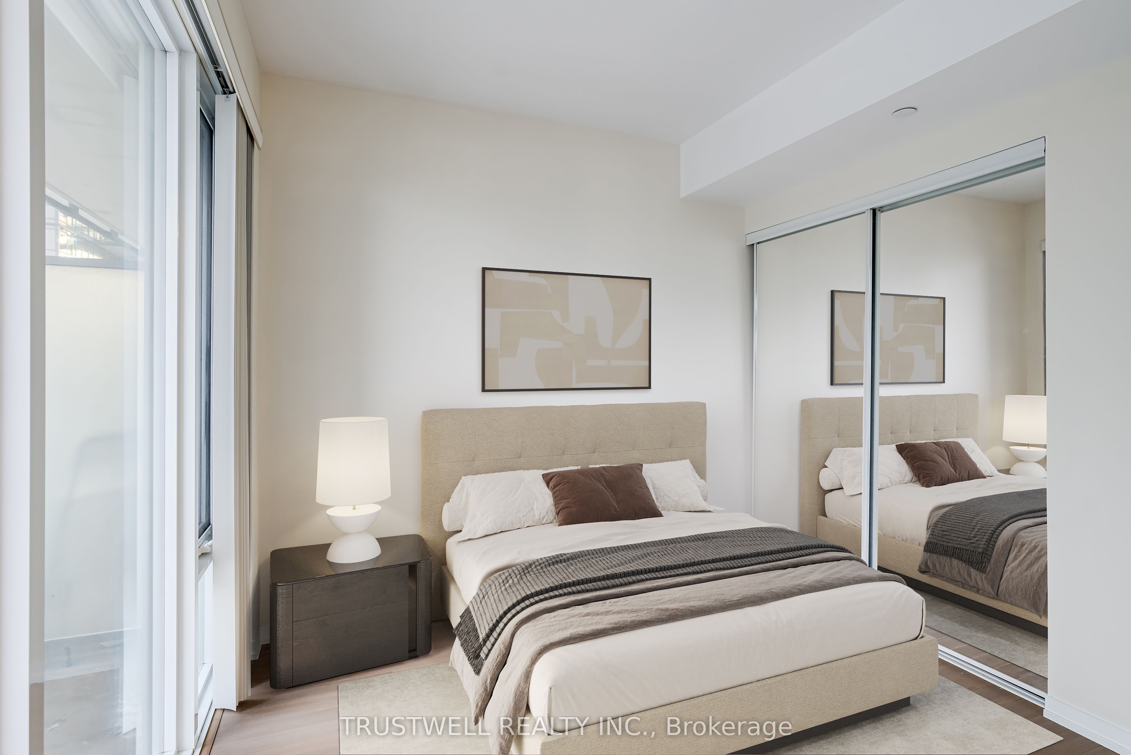 101 Peter Street 1601