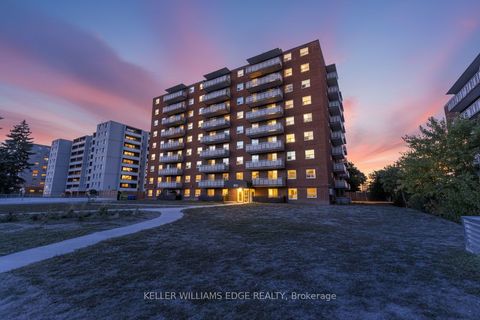 Photo of 851 Queenston Road #802, Hamilton, ON L8G 1B4 (MLS # X12415813)