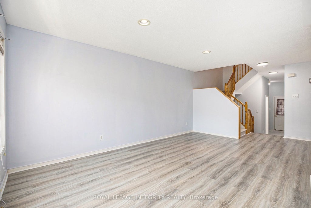 Photo of 67 Landover Crescent, Kanata, ON K2M 2W4 (MLS # X13747898)
