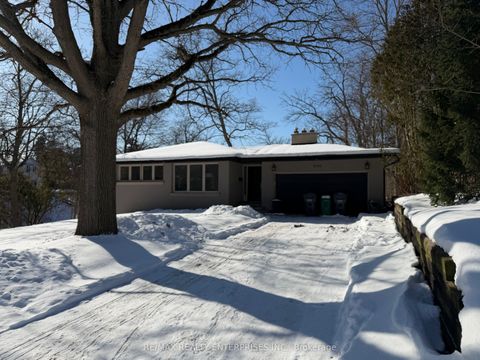 860 Clarkson Road S Mississauga ON L5J 2V3