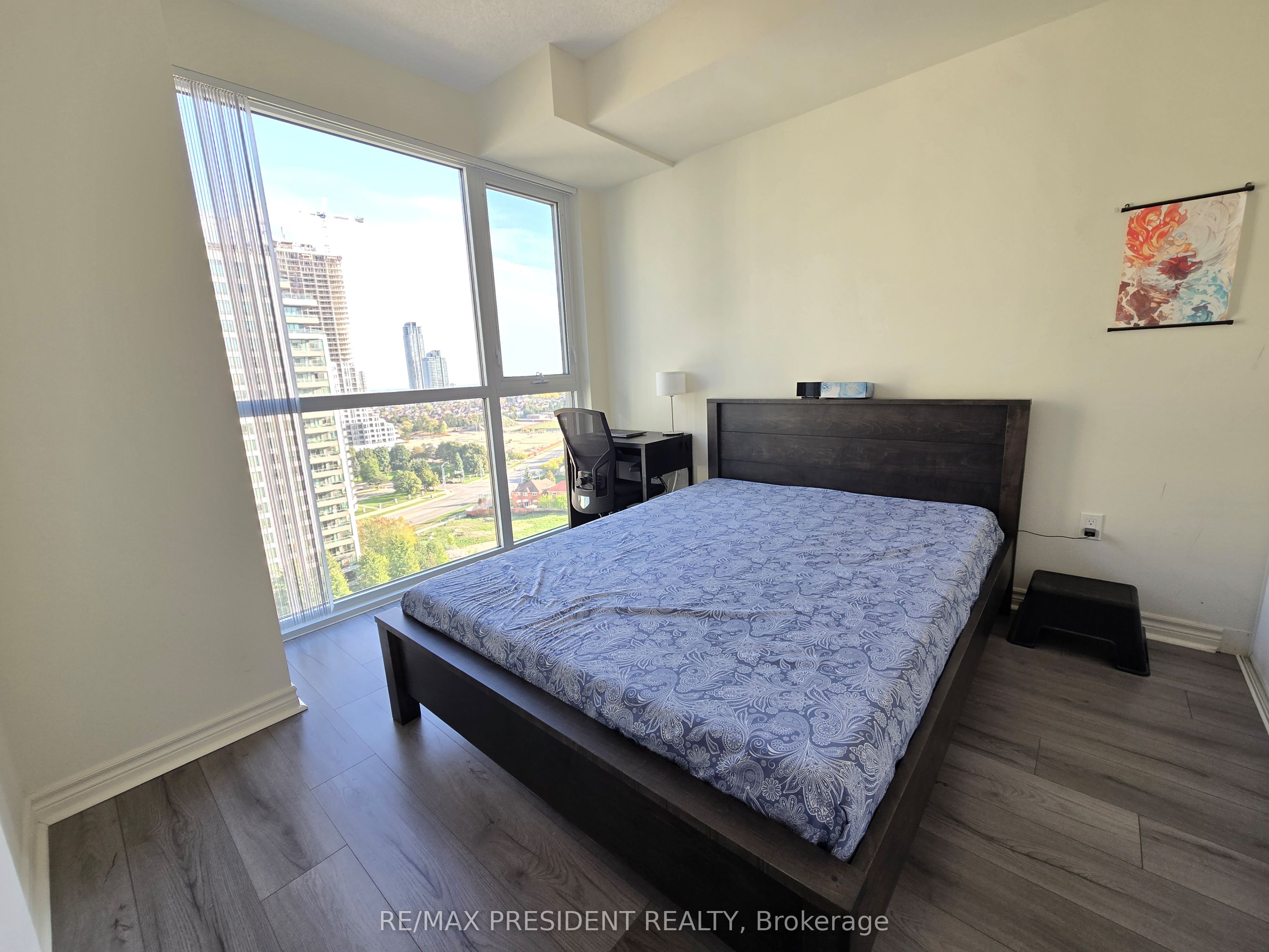 349 Rathburn Road W 1709