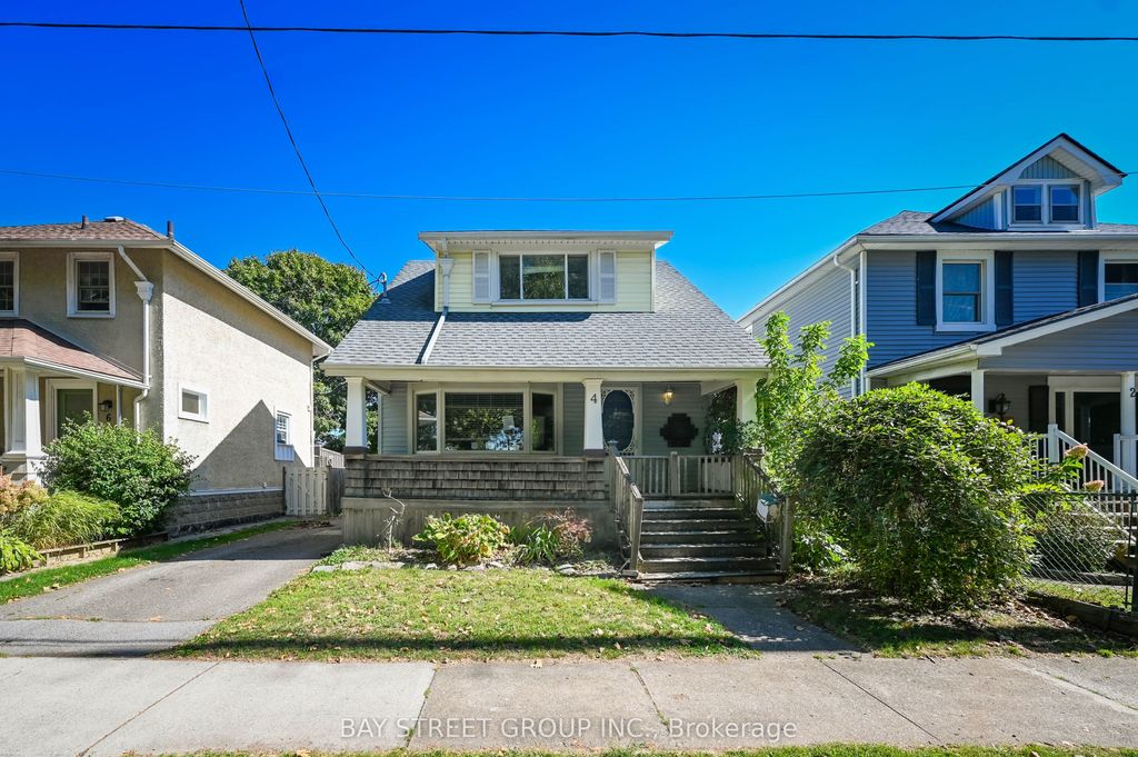 Photo of 4 Haig Street, St. Catharines, ON L2R 6K7 (MLS # X12416399)