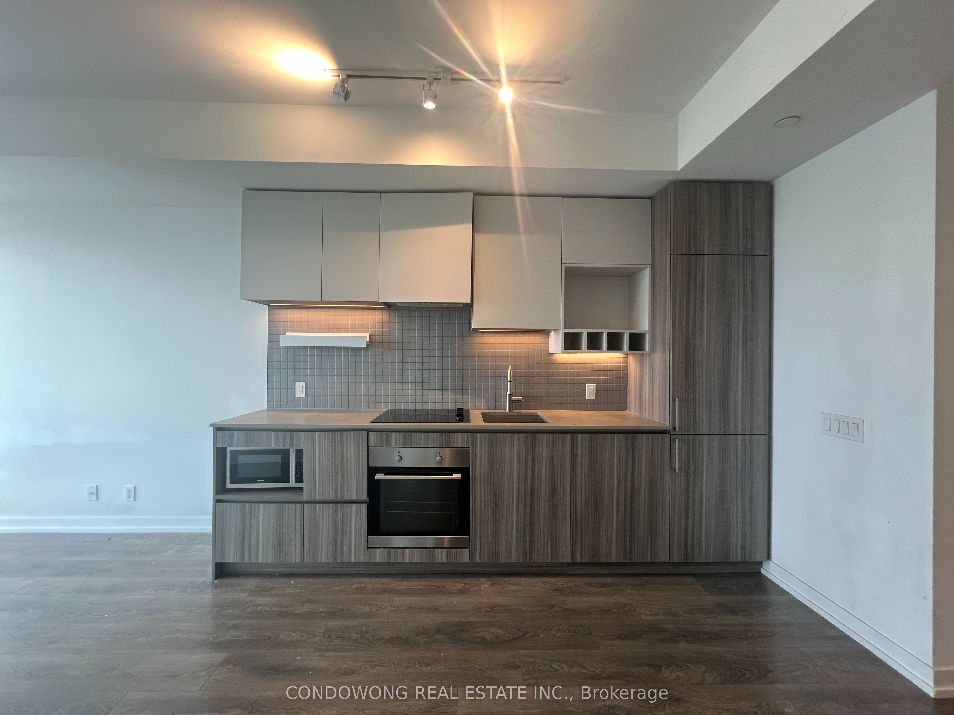 5 Buttermill Avenue 3101