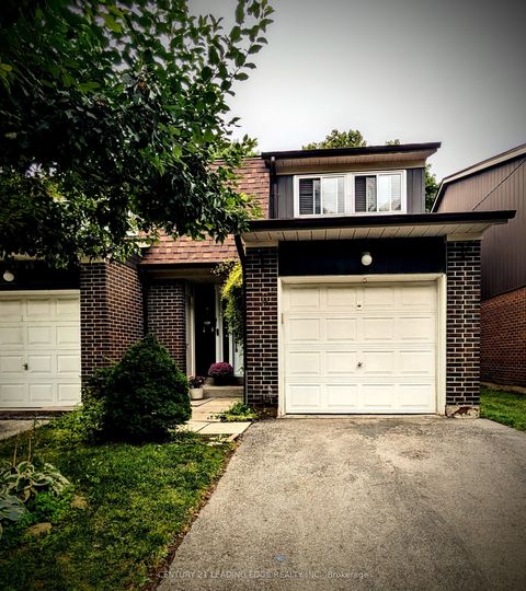 40 Castle Rock Drive 6 Richmond Hill ON L4C 5H5