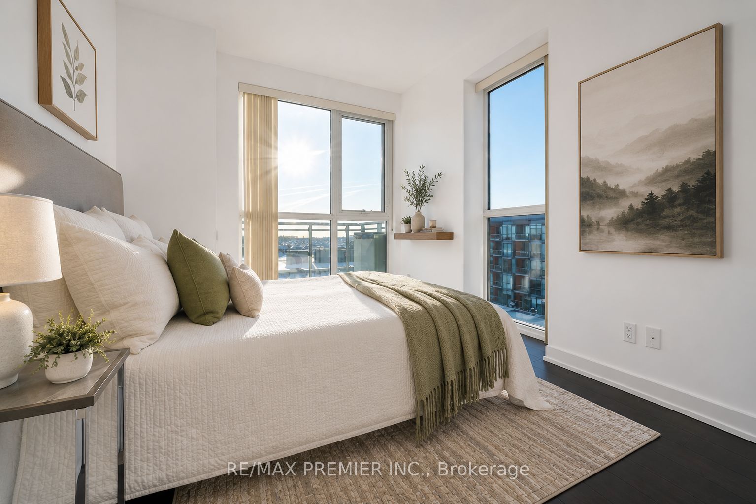 5240 Dundas Street B601