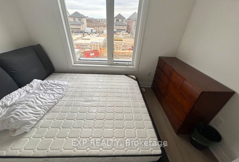 21 Jack Carson Drive Room 1