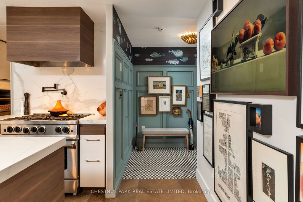 Photo of 10 Navy Wharf Court #709, Toronto, ON M5V 3V2 (MLS # C12496666)